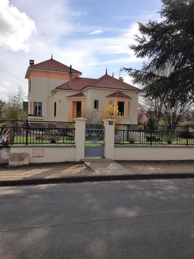 Chambre D'Hote Dans Maison Atypique Possibilite 1 Lit Supplementaire Pour 15 Euros Sancoins Zewnętrze zdjęcie